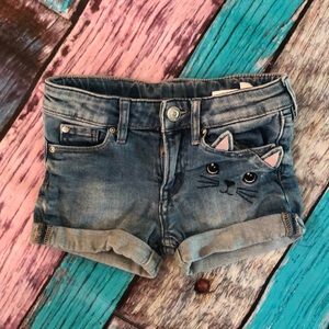 H&M Kitty Pocket Shorts 4/5T